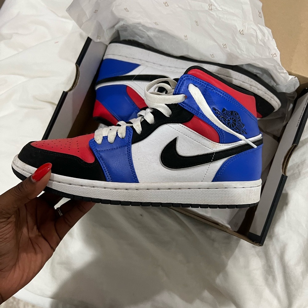Air Jordan 1 Mid